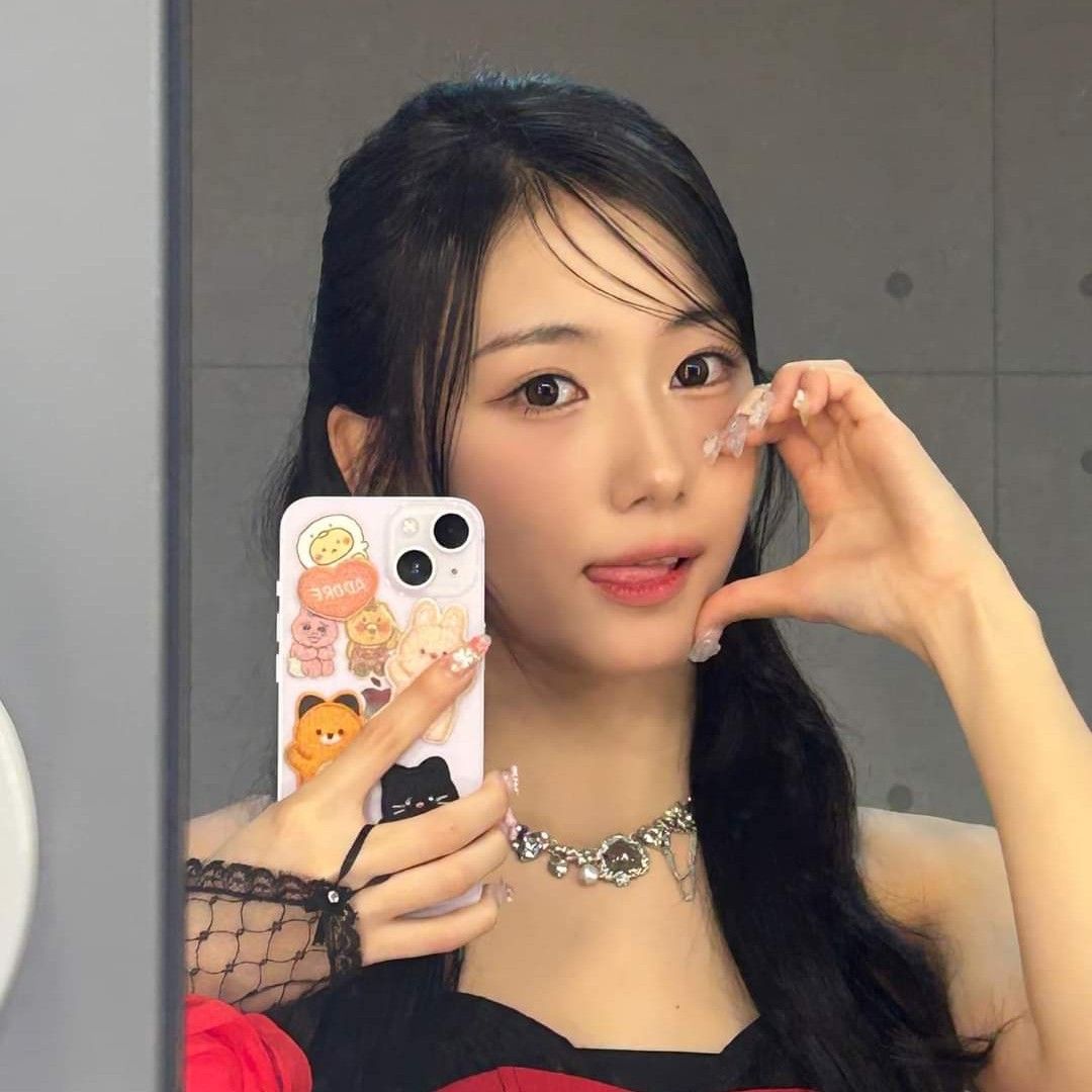 Recent activity shot of Seo Youngeun