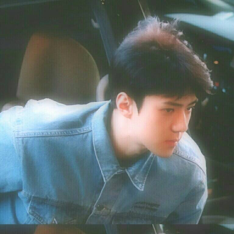 A moment captured by Sehun (EXO)'s fan