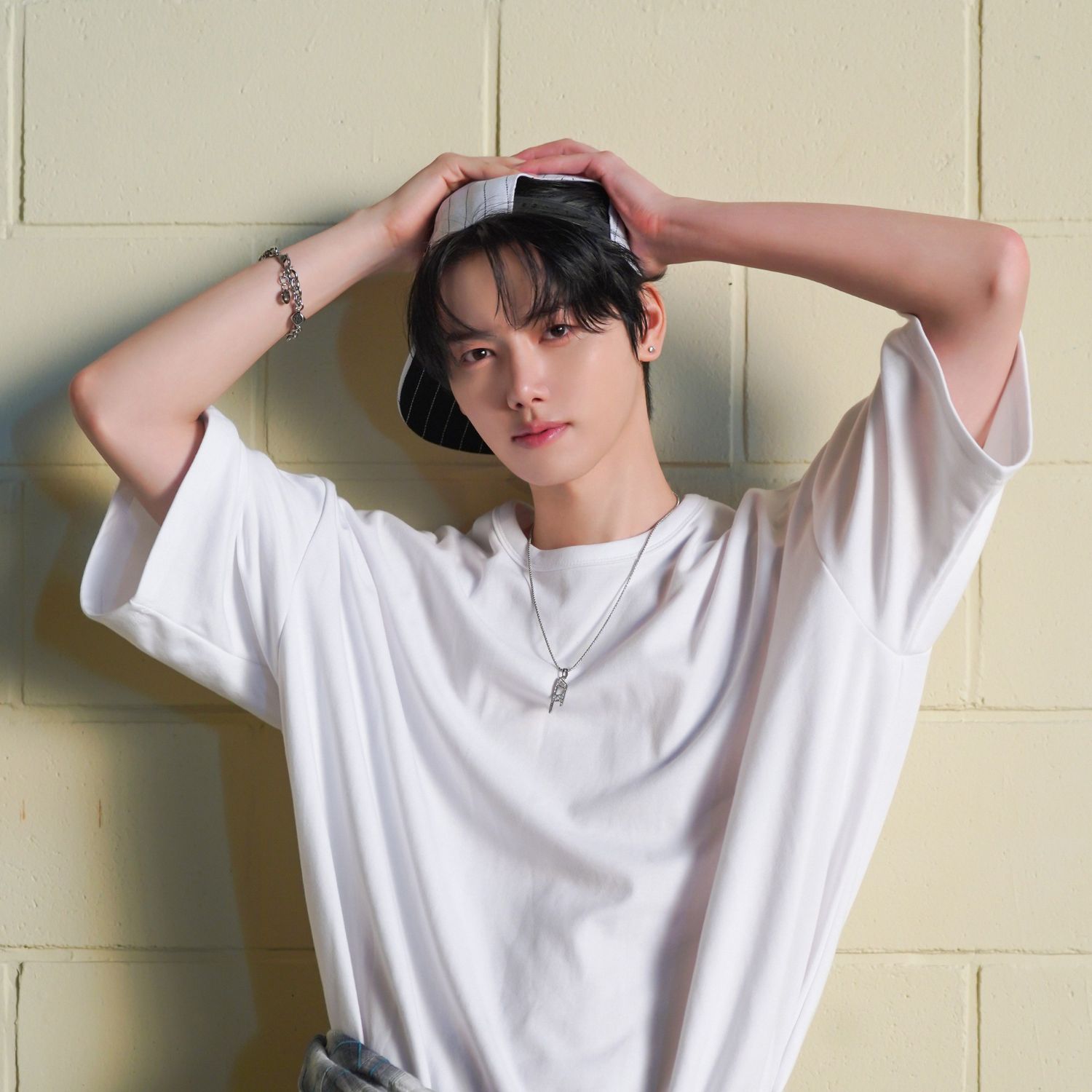Recent activity shot of Minhee (CRAVITY)