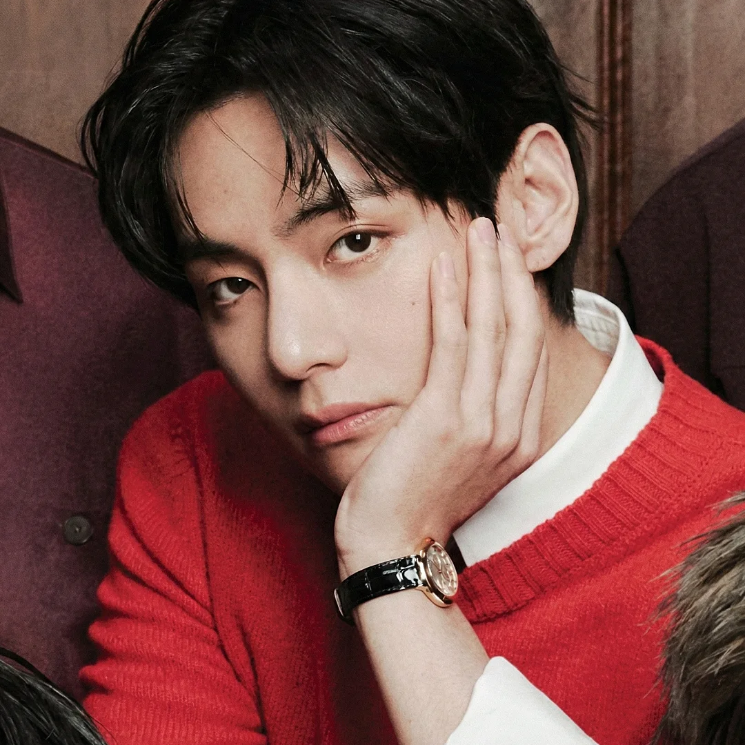 뷔 (방탄소년단) 최근 활동샷