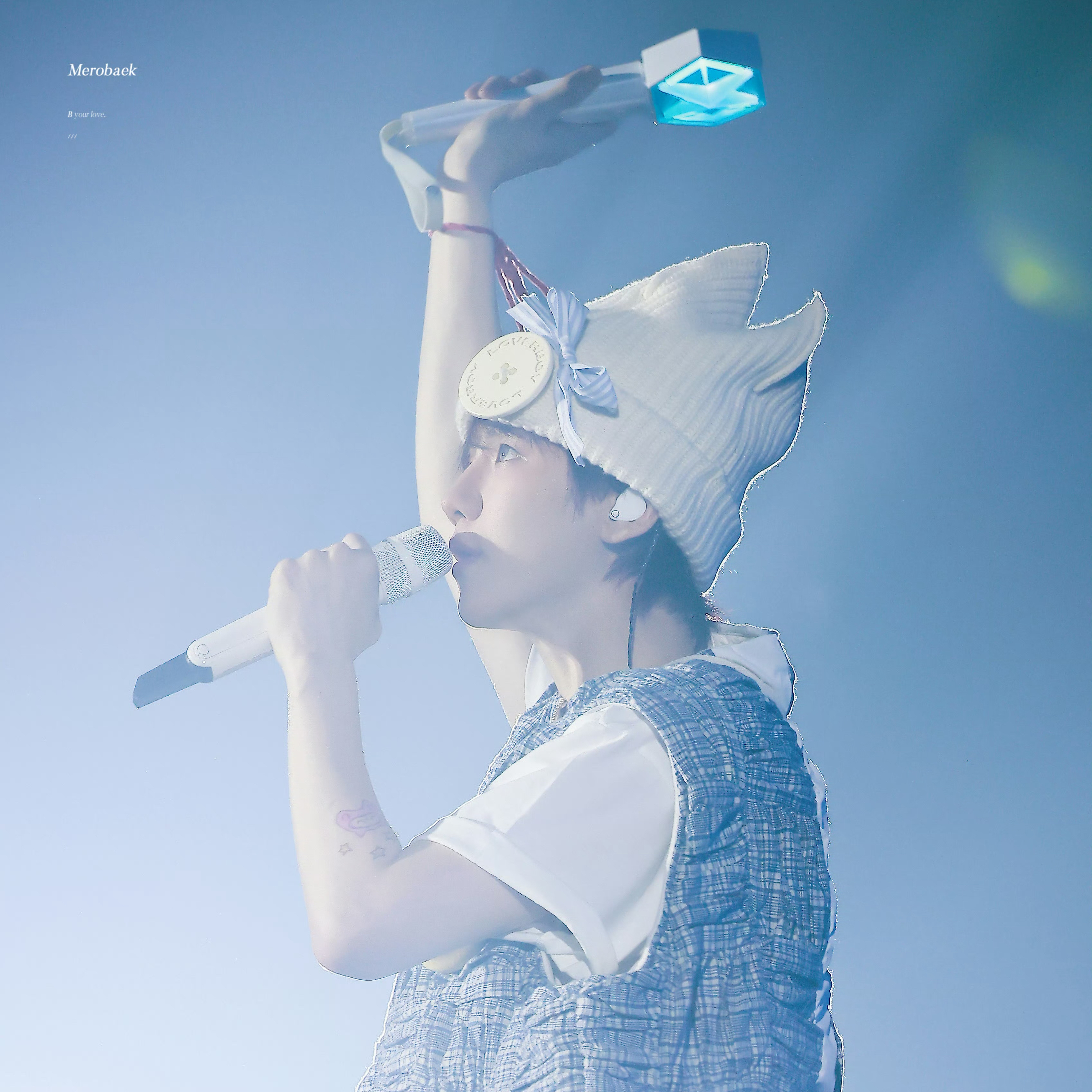 백현 (EXO)의 비하인드 컷