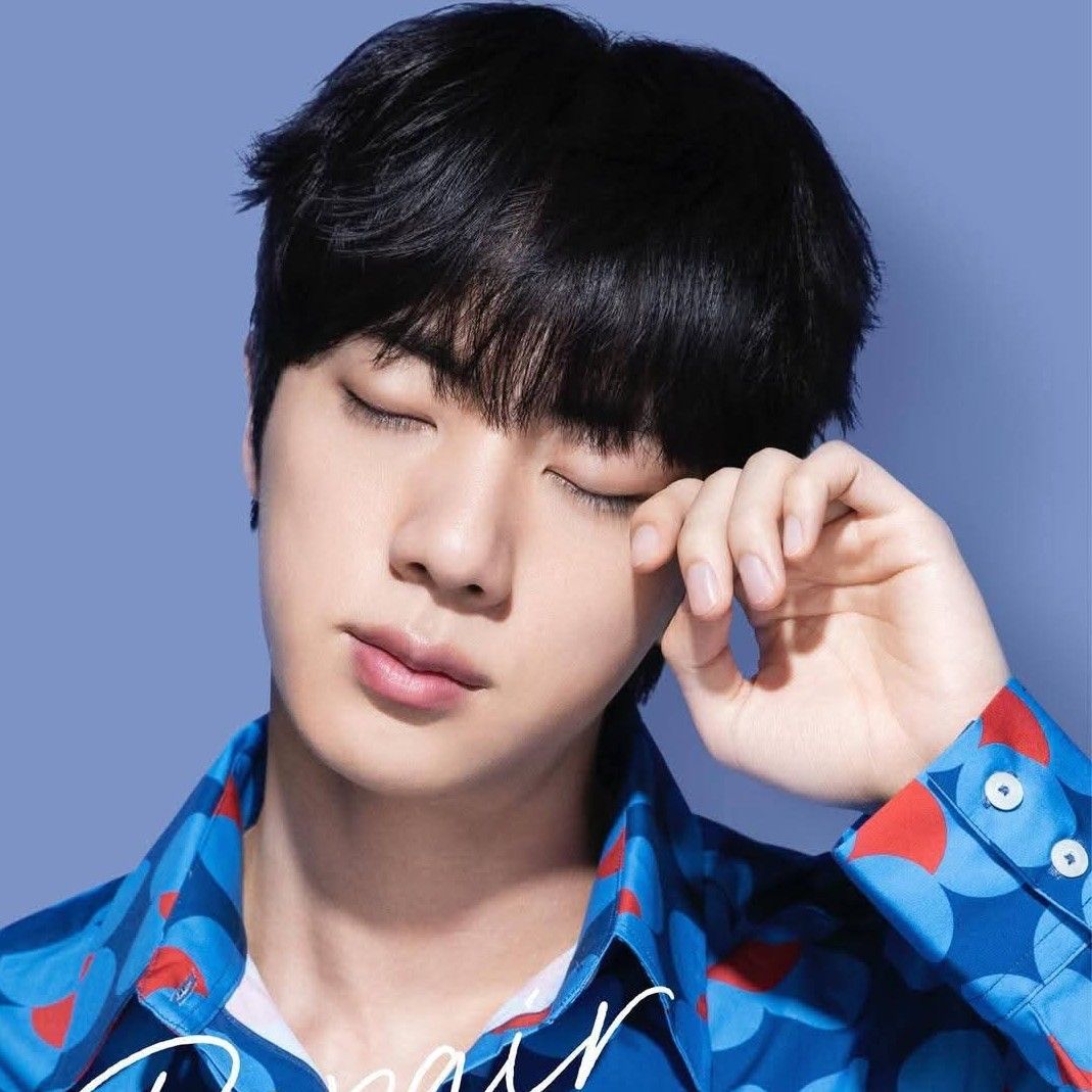 Foto aktivitas terbaru Jin (BTS)