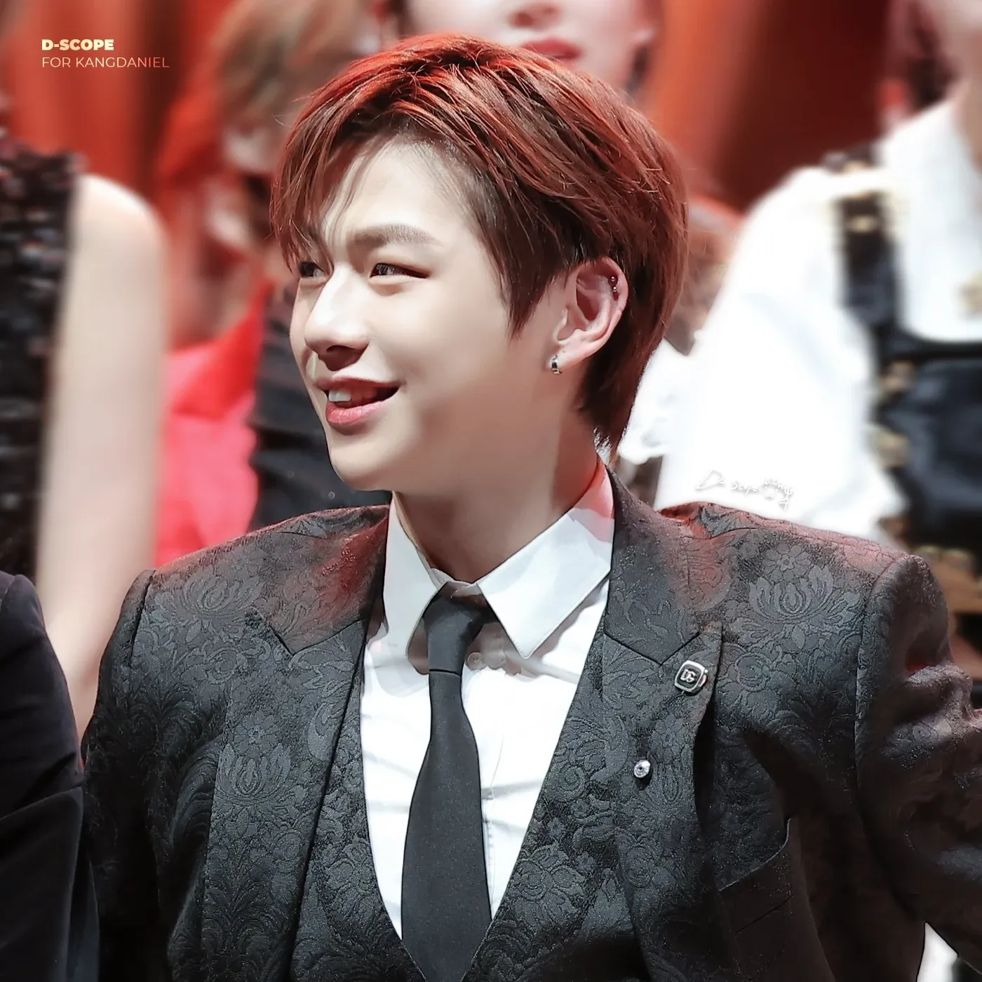 강다니엘의 비하인드 컷