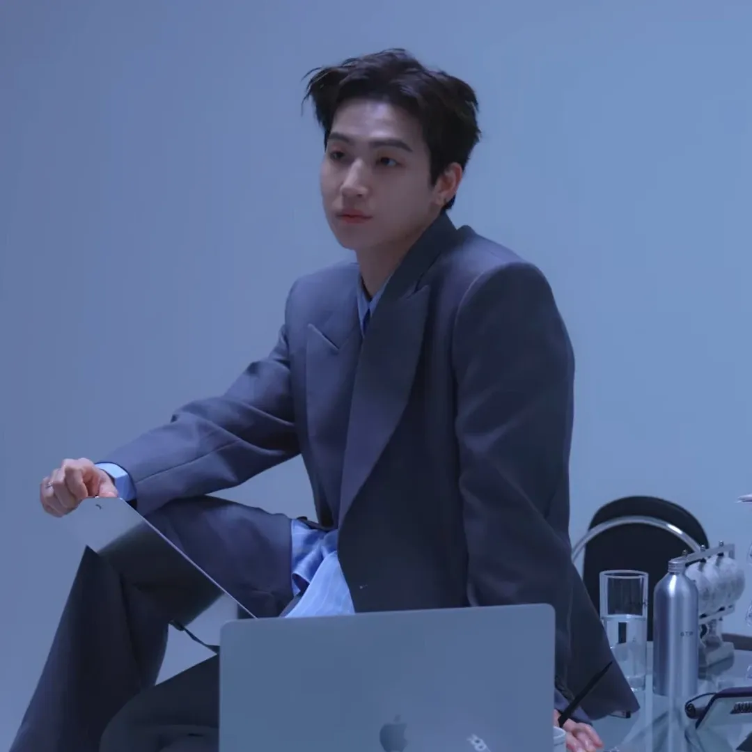 Foto aktivitas terbaru JAY B (GOT7)