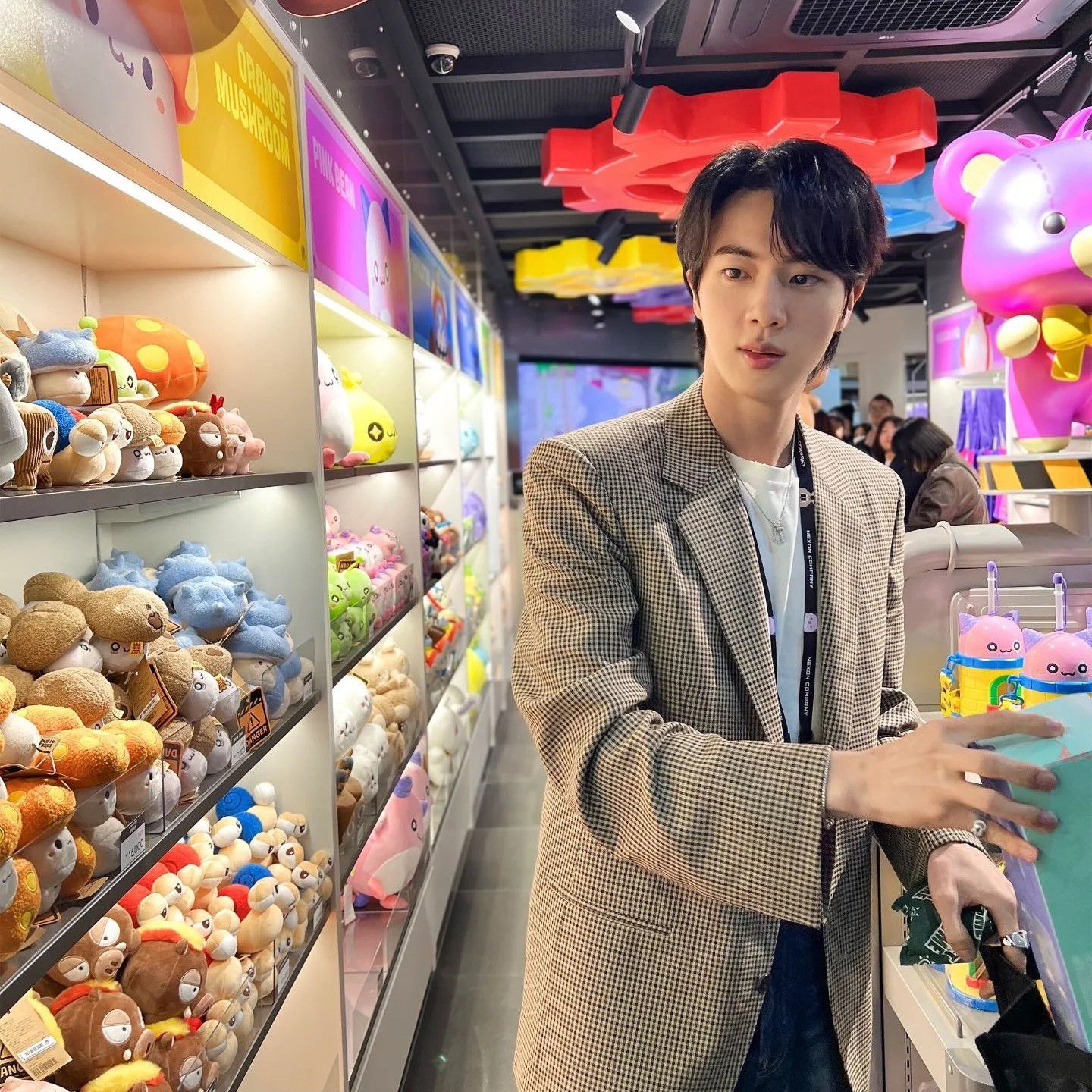 진 (방탄소년단)의 최신 사진