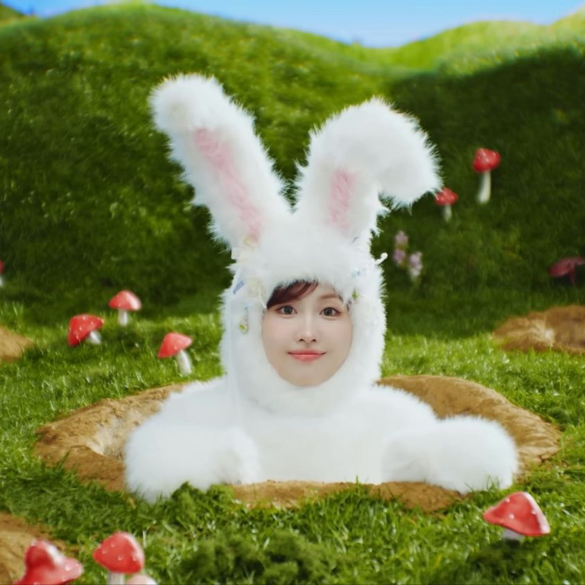 모모 (TWICE)의 최신 사진