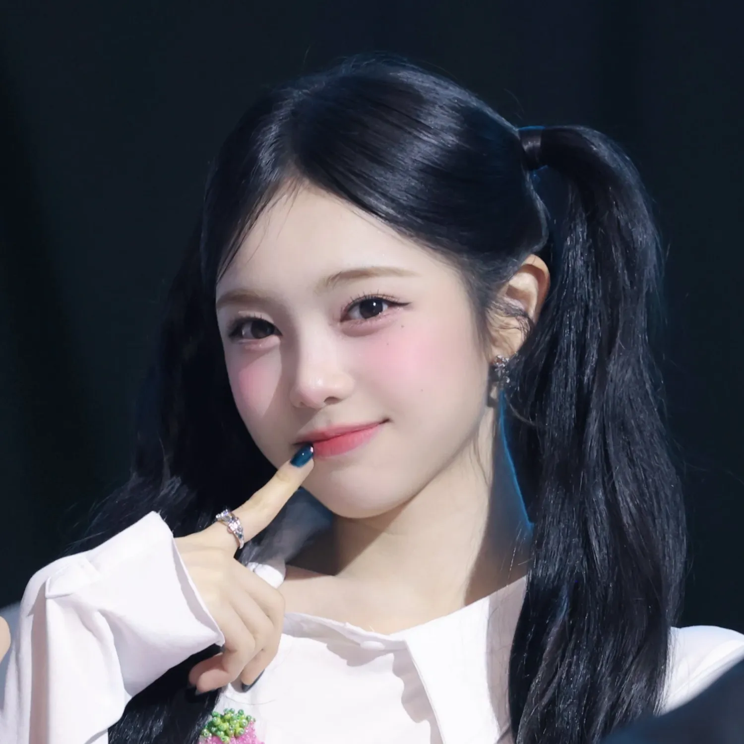 Behind-the-scenes cut of Ian (Hearts2Hearts)