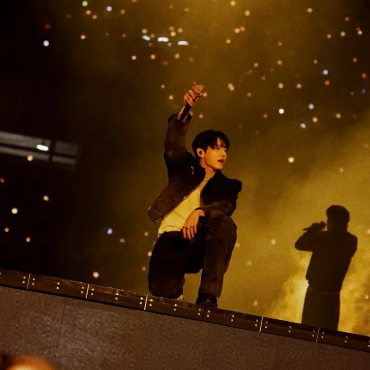 Latest photo of Jungkook (BTS)
