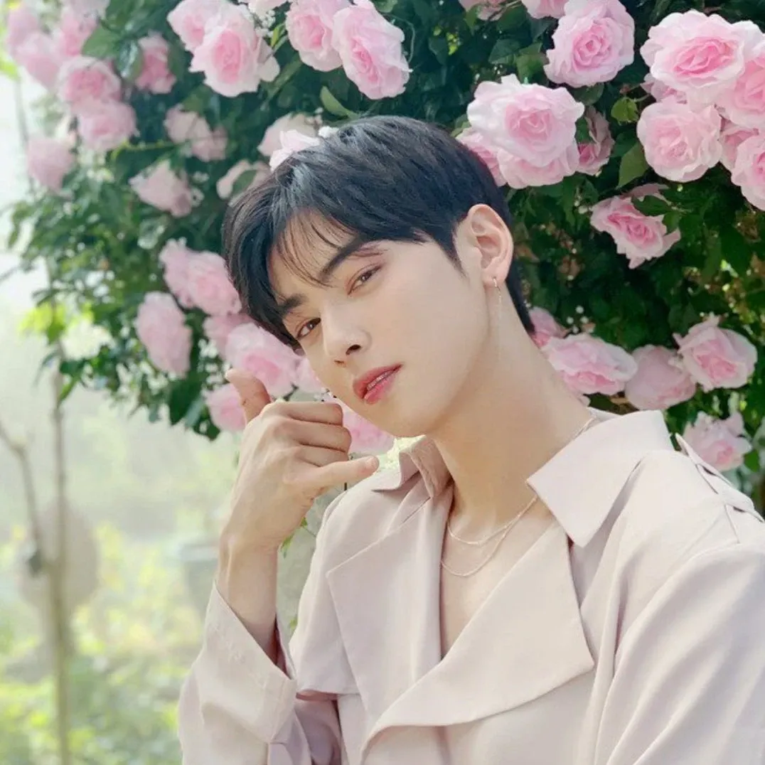 Latest photo of Eunwoo (ASTRO)