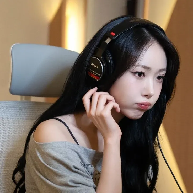 Momen yang diabadikan oleh penggemar SinB (GFRIEND, VIVIZ)