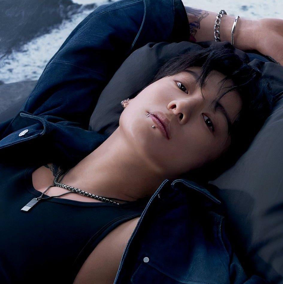 정국 (방탄소년단) 최근 활동샷