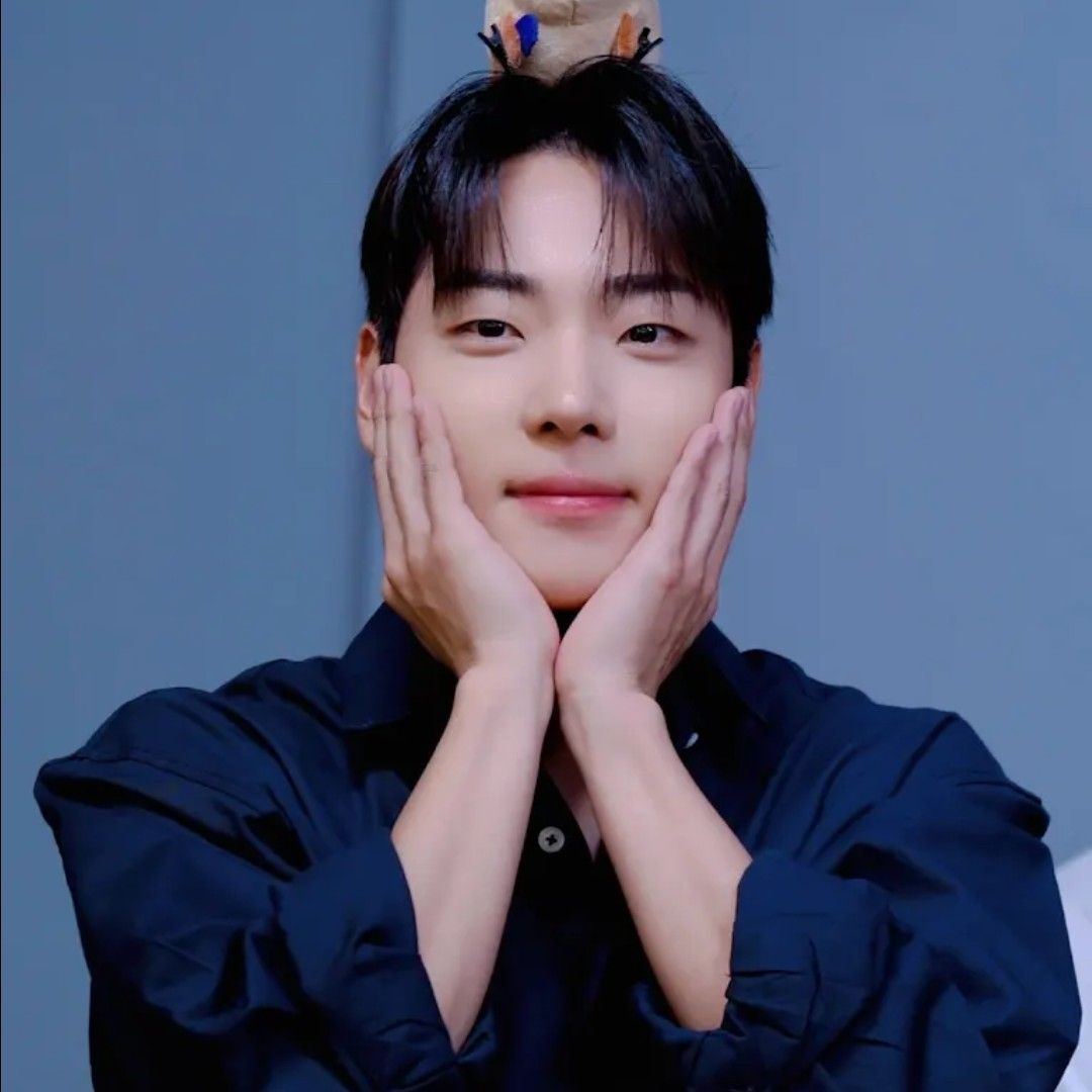 Recent activity shot of E-TION (ONF)