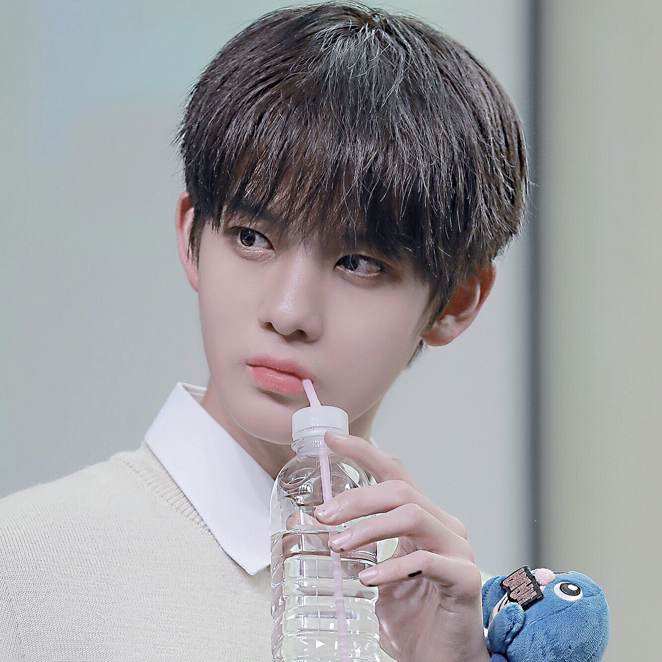 Latest photo of Bae Jinyoung