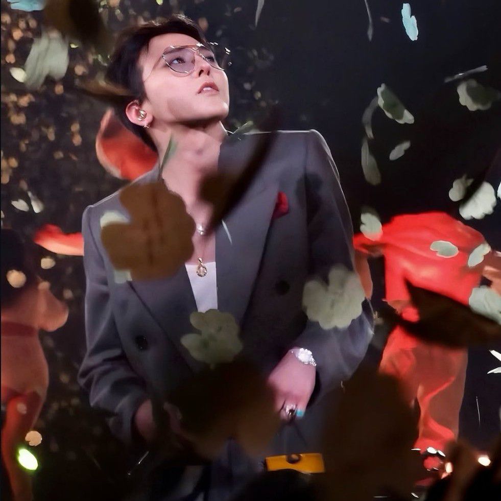 Latest photo of G-DRAGON (BIGBANG)