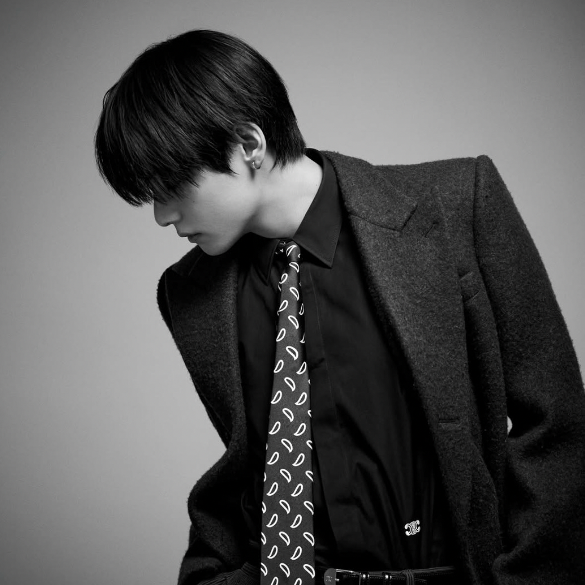 V (防弹少年团)的最新照片