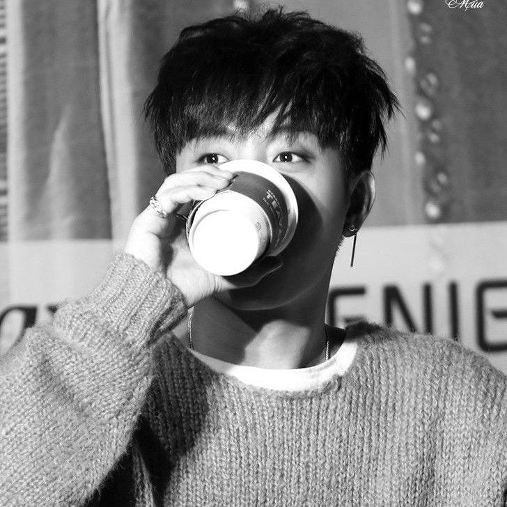 Recent activity shot of Eun Jiwon (SECHSKIES)