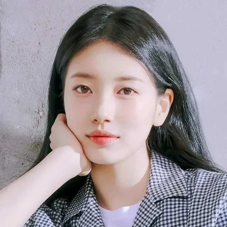 Latest photo of Suzy