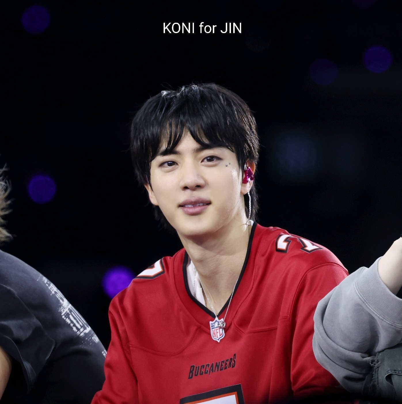 진 (방탄소년단) 최근 활동샷