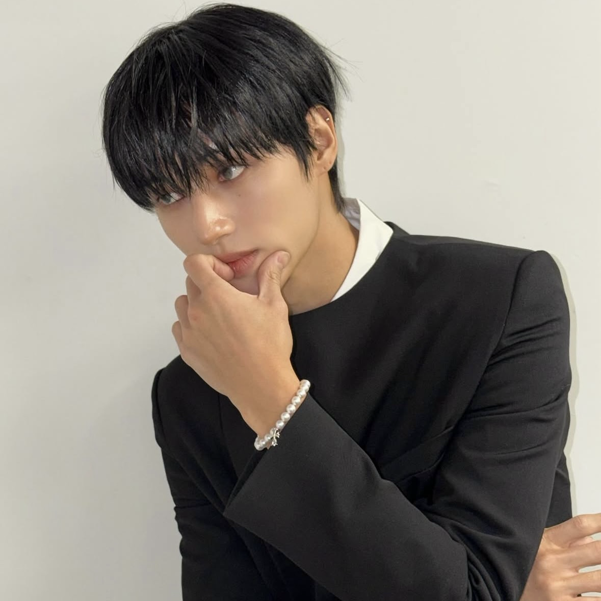 Recent activity shot of Wooyoung (ATEEZ)