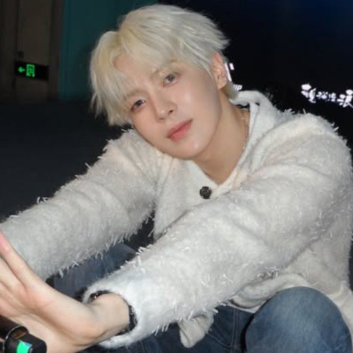 Behind-the-scenes cut of Lee Junhyuk (POLARIX)