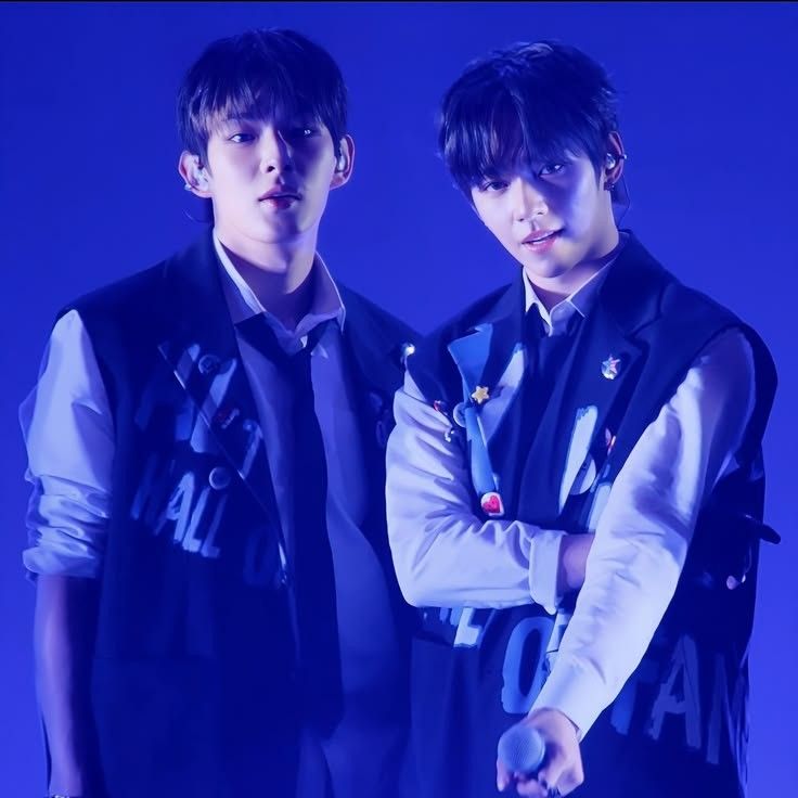 A moment captured by Steven (AHOF)'s fan