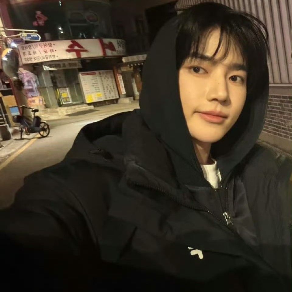 Recent activity shot of Zhang Hao (ZEROBASEONE)