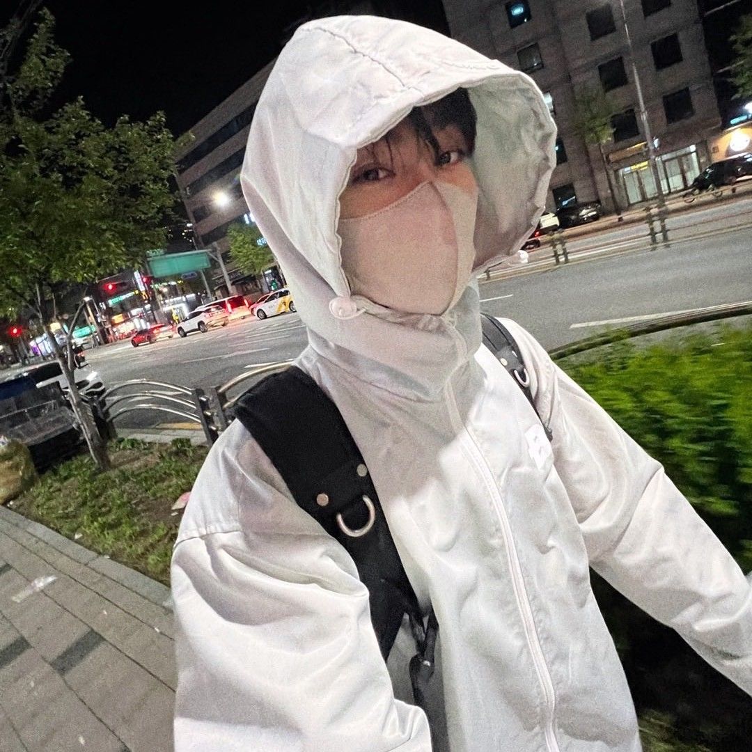 Behind-the-scenes cut of Hanbin (TEMPEST)