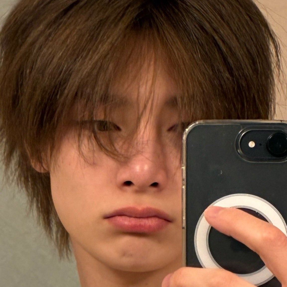 Behind-the-scenes cut of Stray Kids