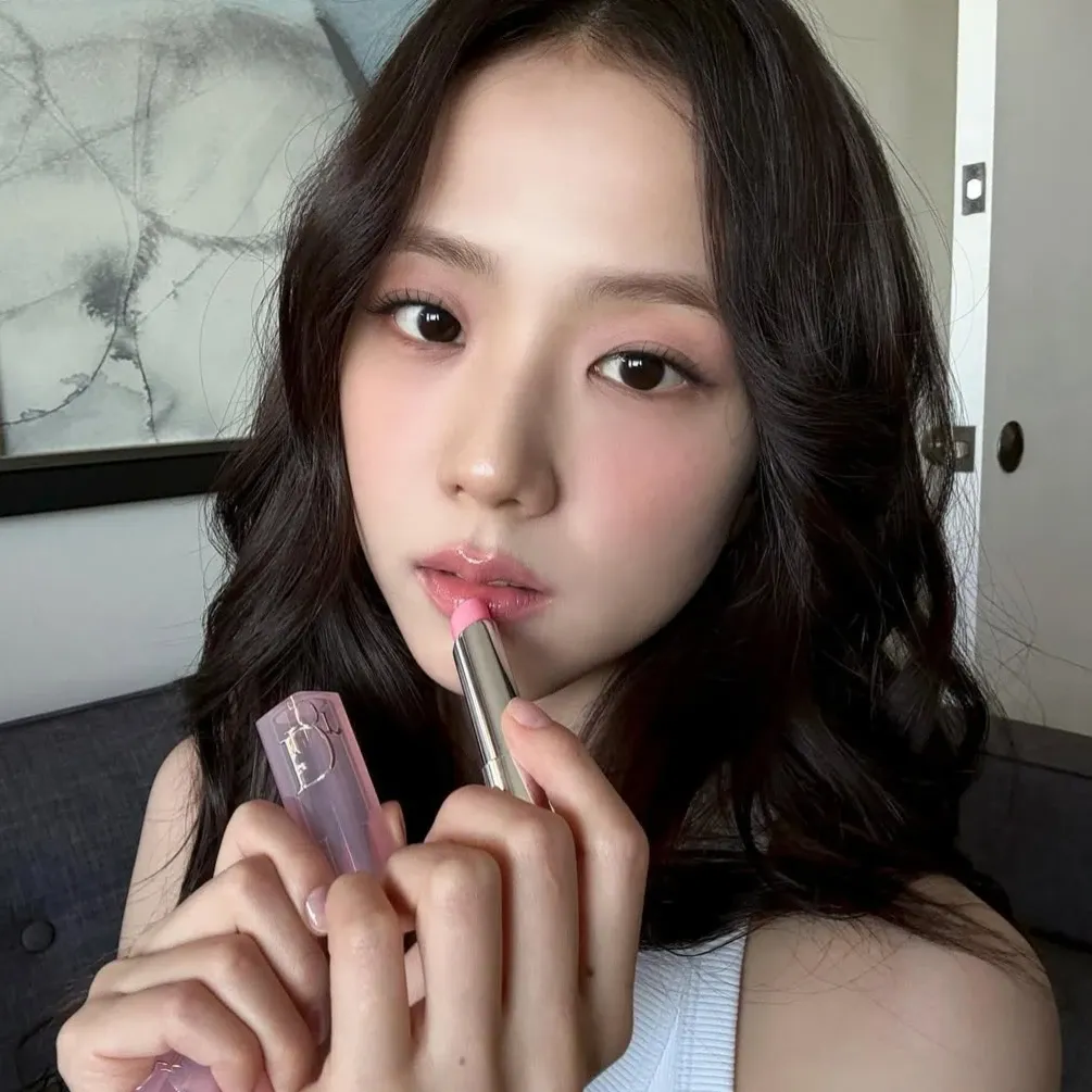 A moment captured by Jisoo (BLACKPINK)'s fan