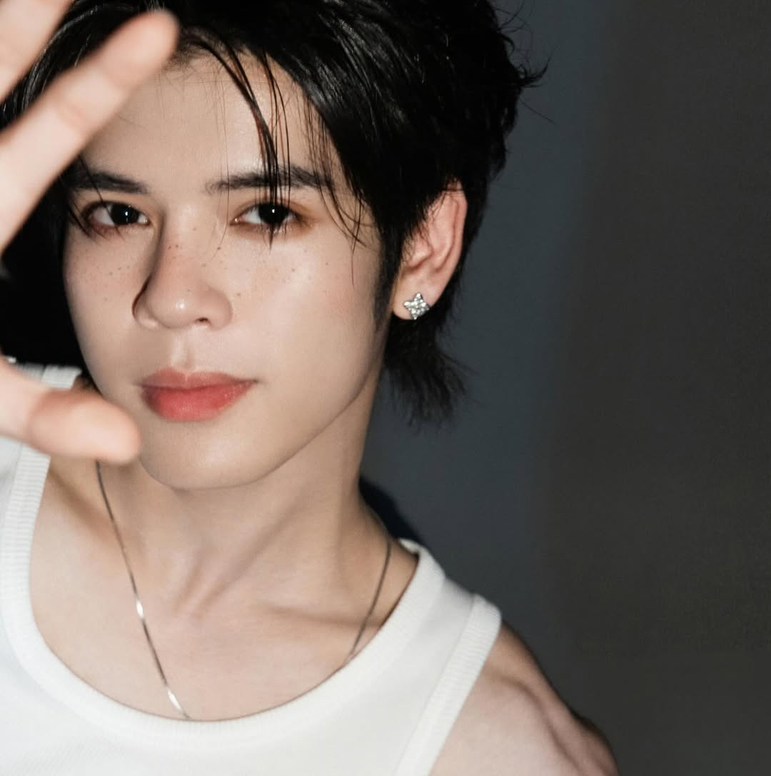 Behind-the-scenes cut of DORN (NexT1DE)