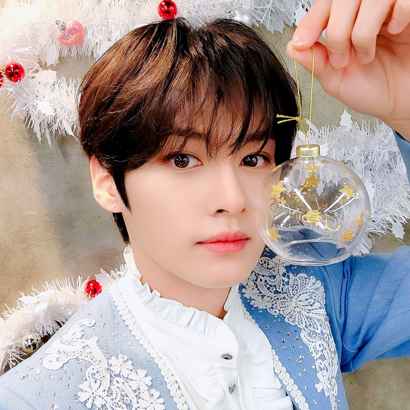 Potret di balik layar Lee Know (Stray Kids)