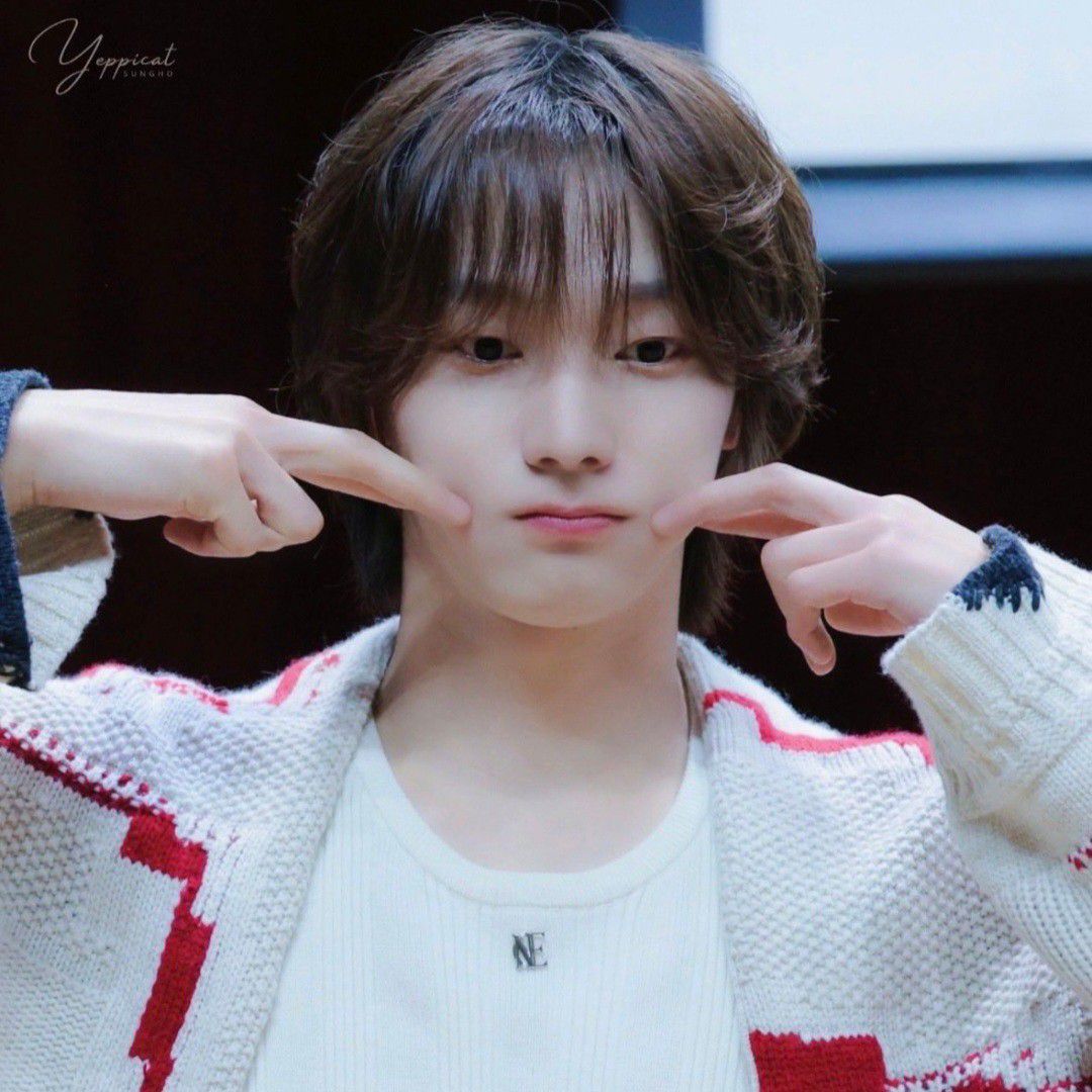 Behind-the-scenes cut of Sungho (BOYNEXTDOOR)