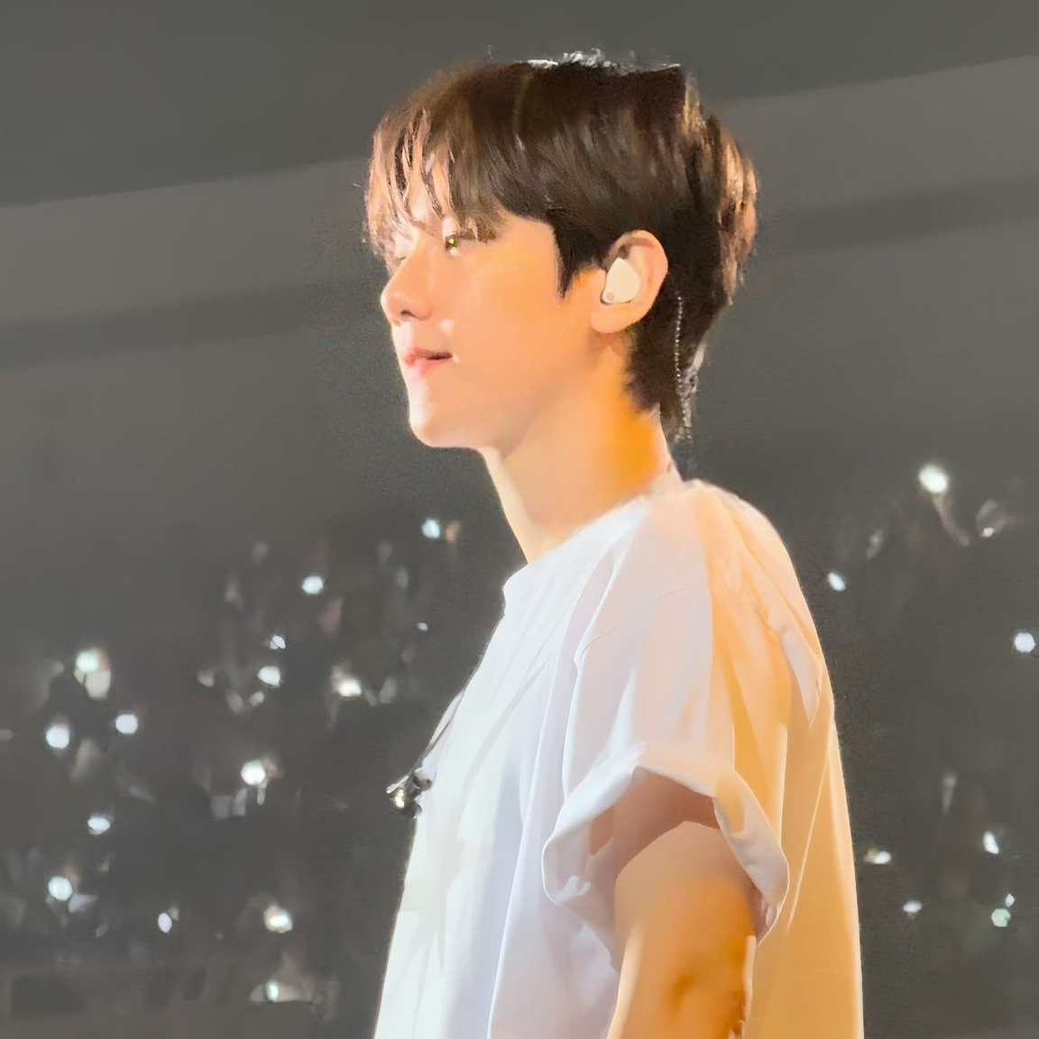 백현 (EXO)의 비하인드 컷