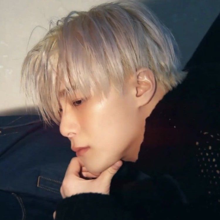 Behind-the-scenes cut of Moonbin (ASTRO)