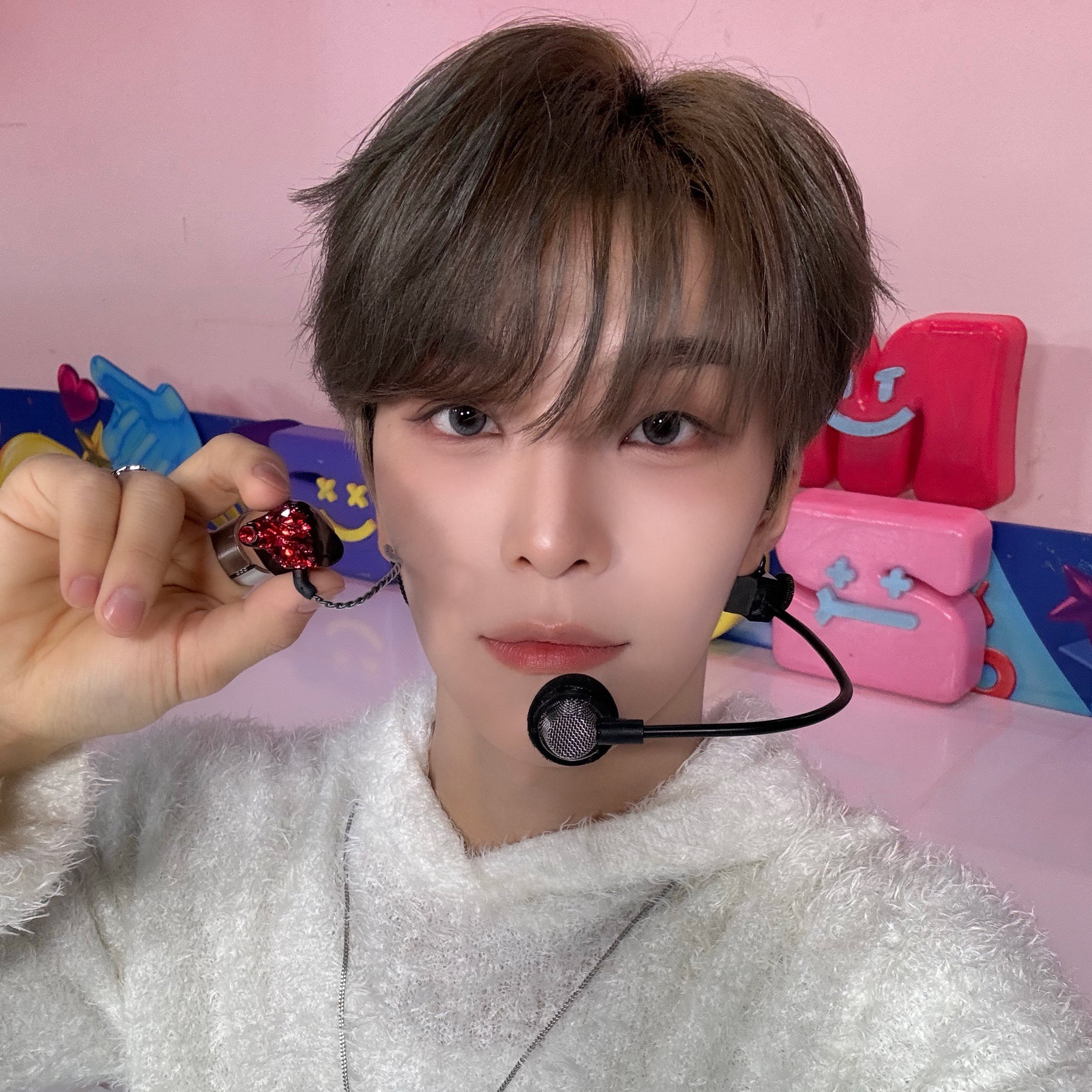 Recent activity shot of He Xinlong (ALPHA DRIVE ONE)