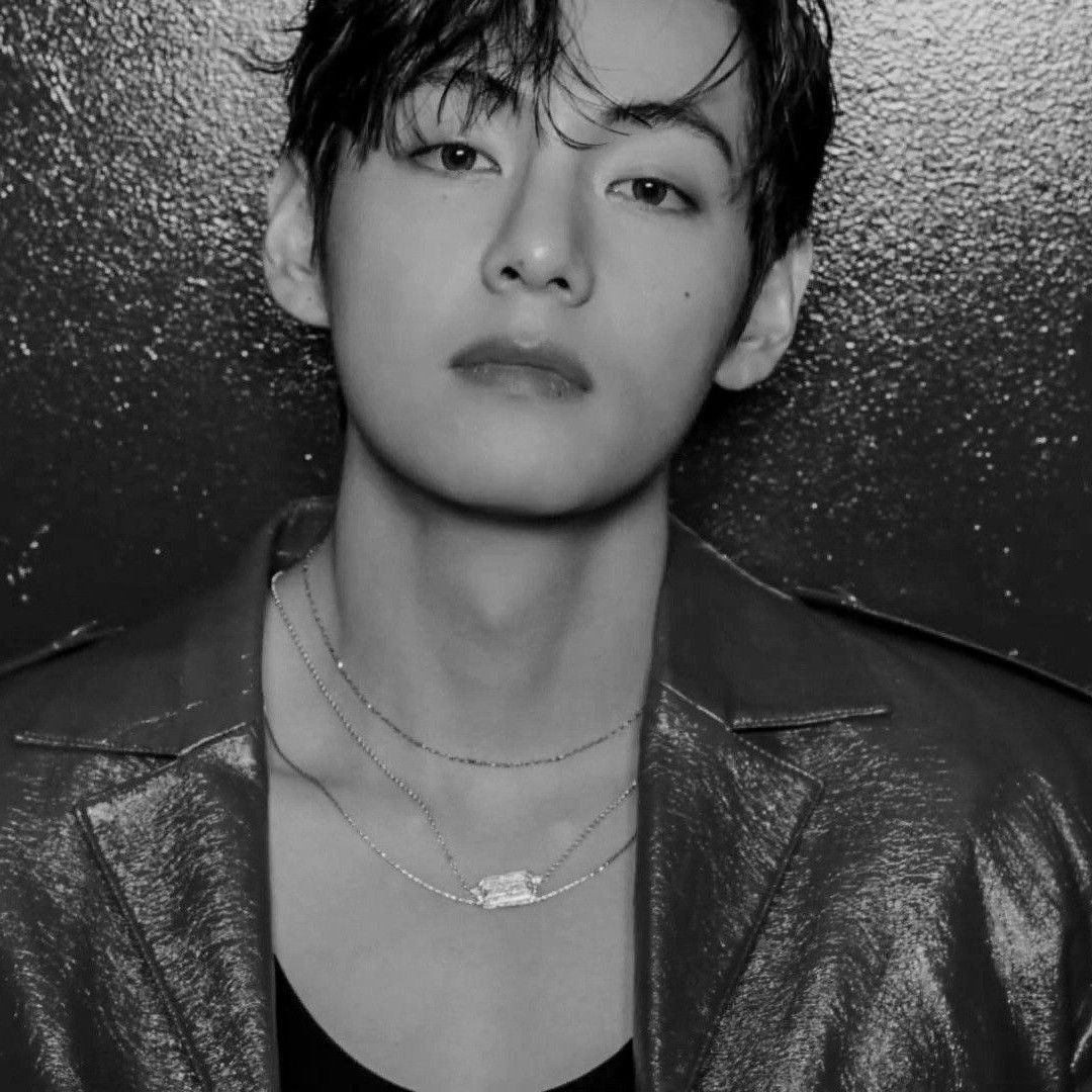 Foto terbaru V (BTS)