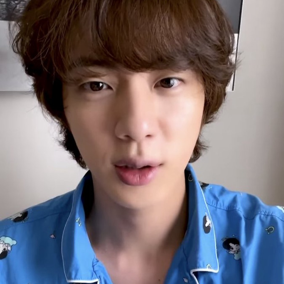 진 (방탄소년단)의 비하인드 컷