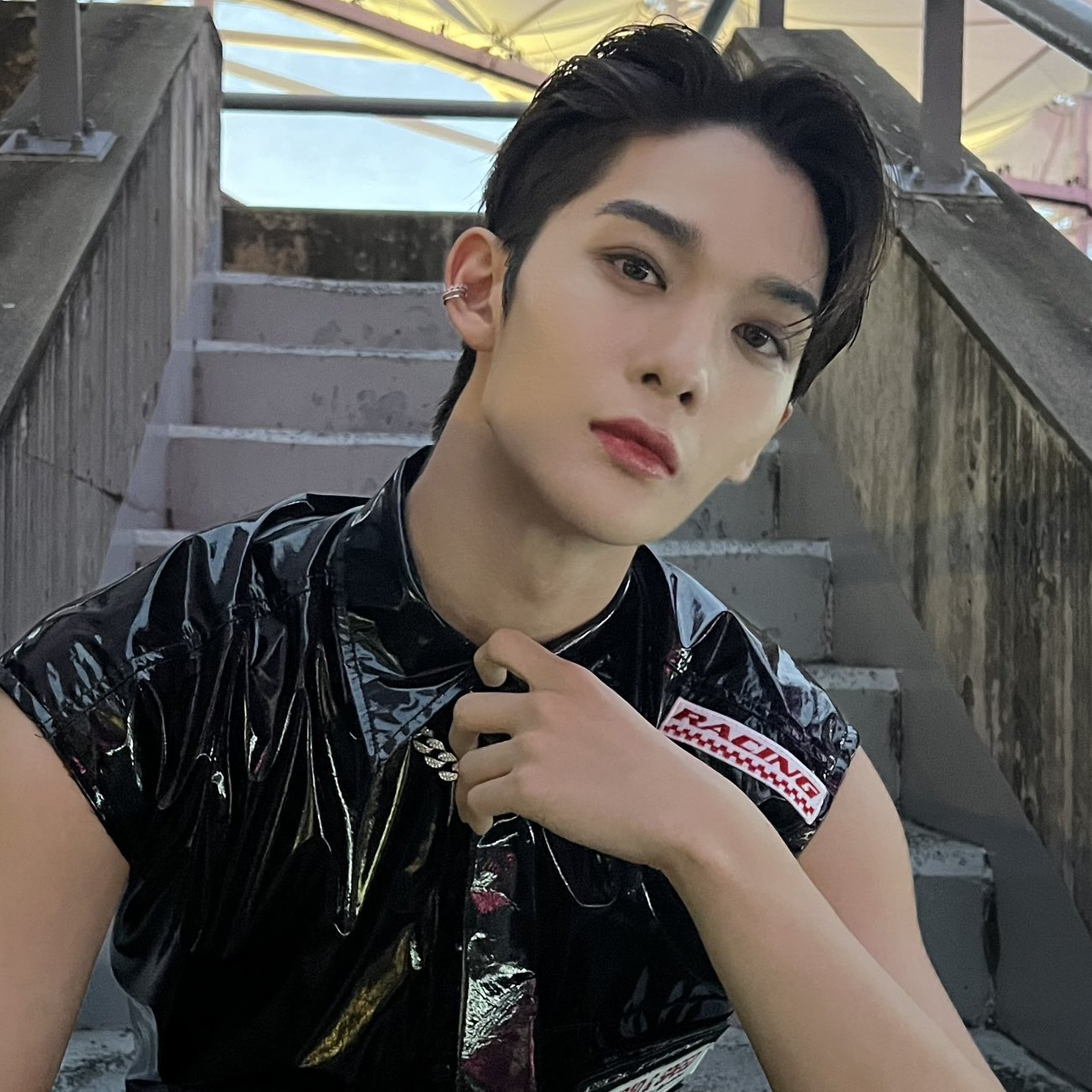 A moment captured by Bae Jinyoung's fan