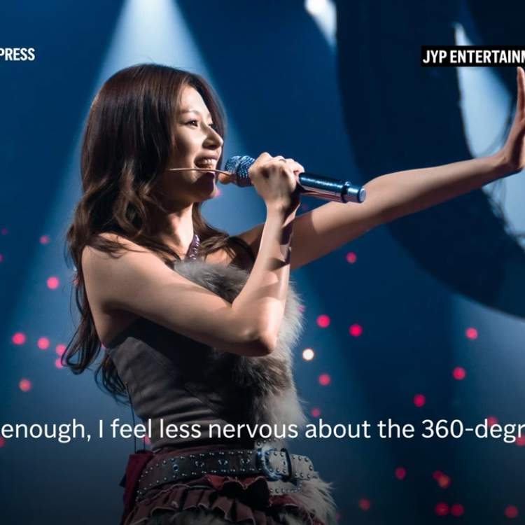 사나 (TWICE)의 비하인드 컷