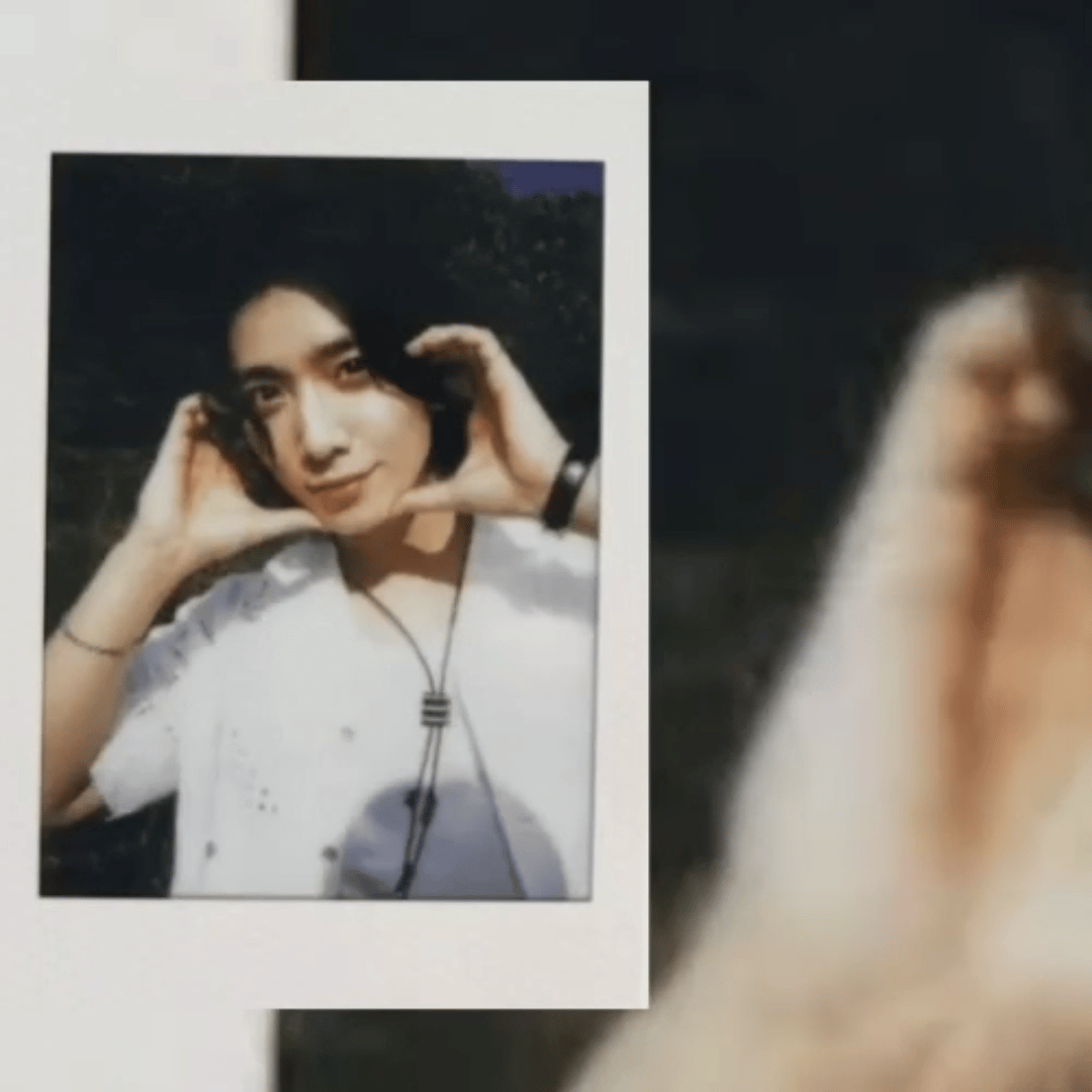 A moment captured by Hwiyoung (SF9)'s fan