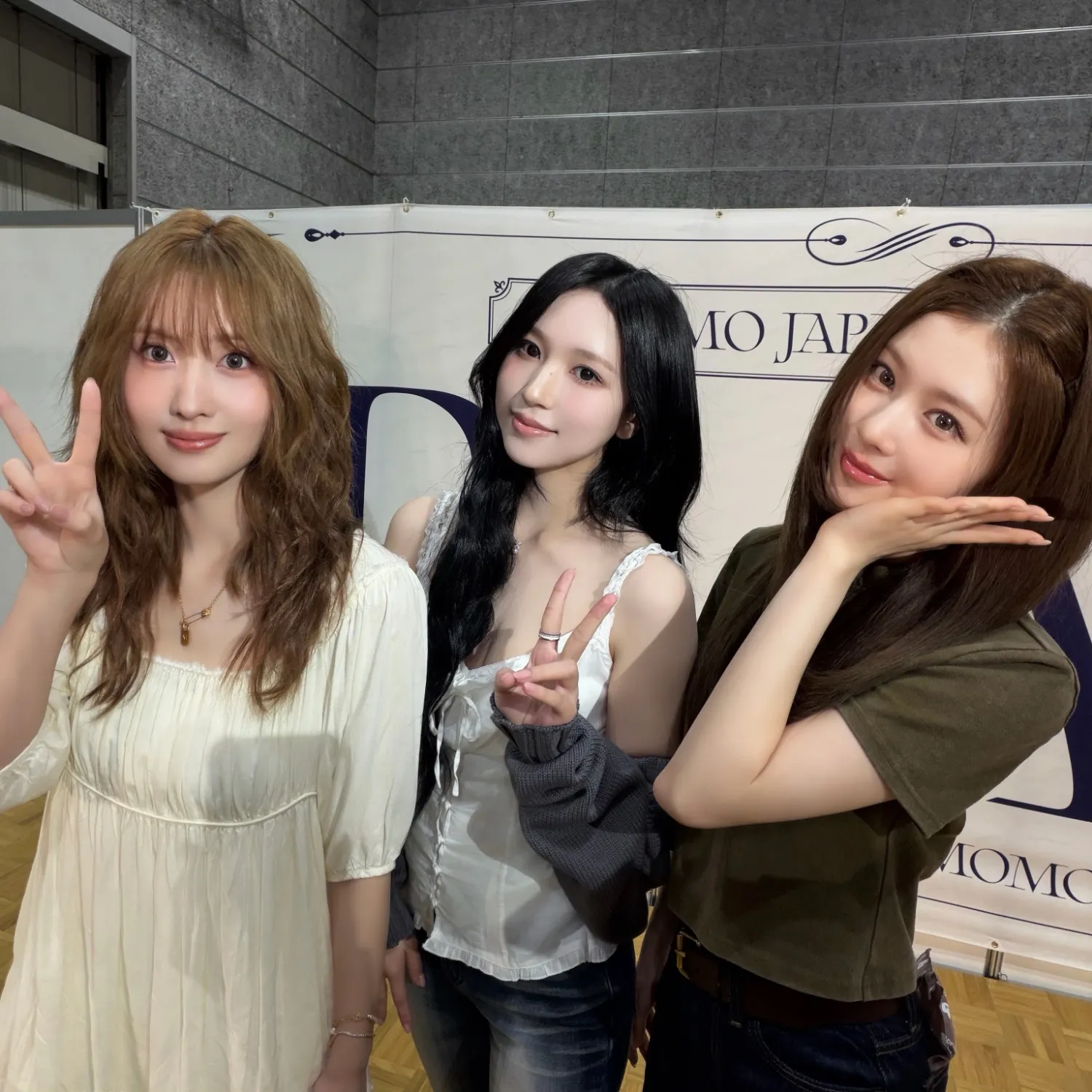모모 (TWICE)의 최신 사진