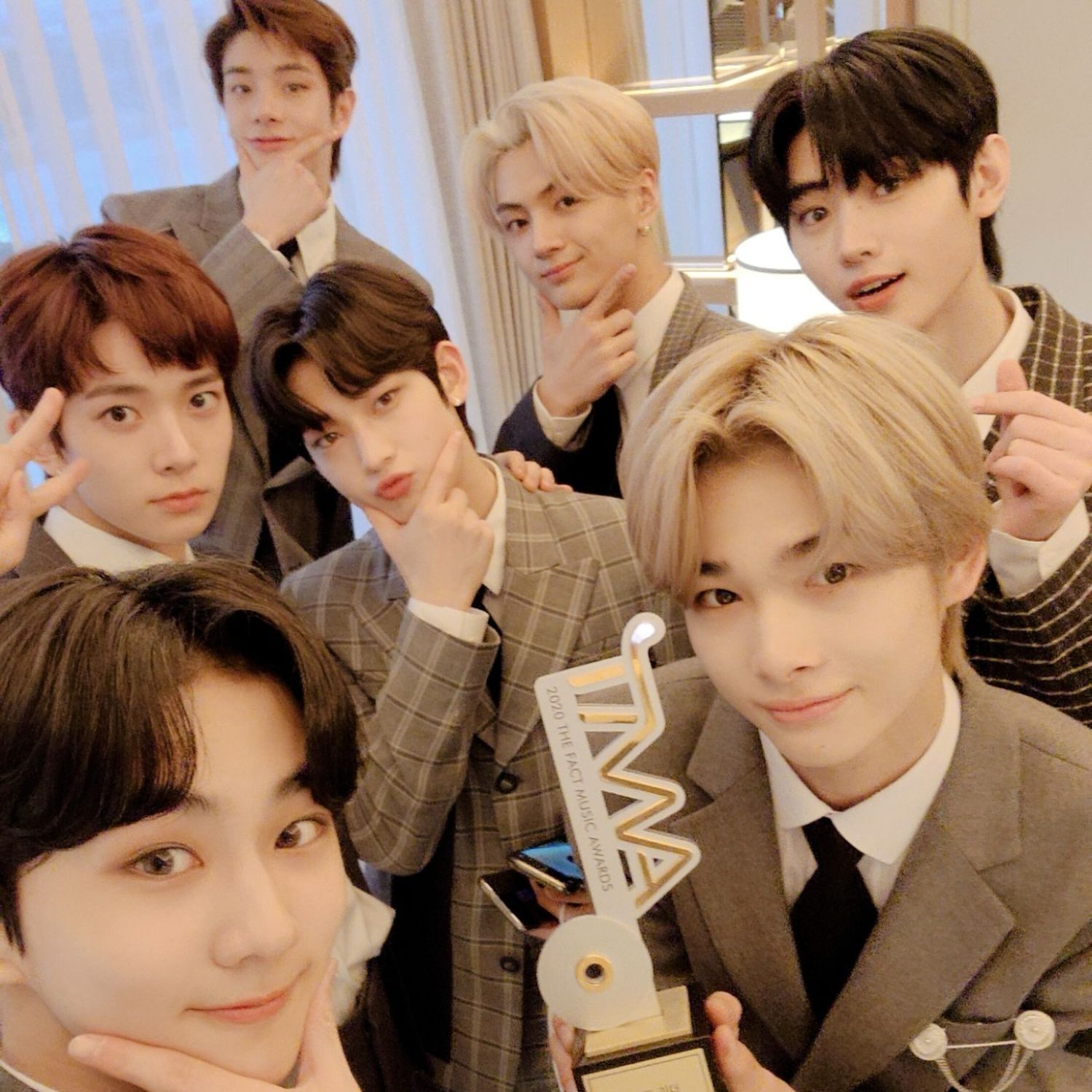 Behind-the-scenes cut of ENHYPEN