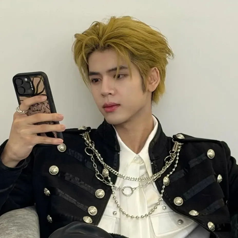 DORN (NexT1DE)的幕后花絮