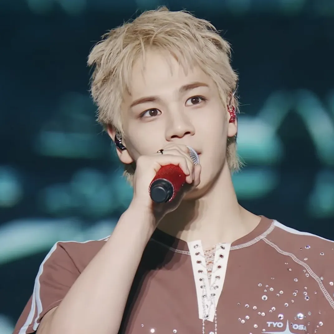 Recent activity shot of Mamehara Issei (JO1)