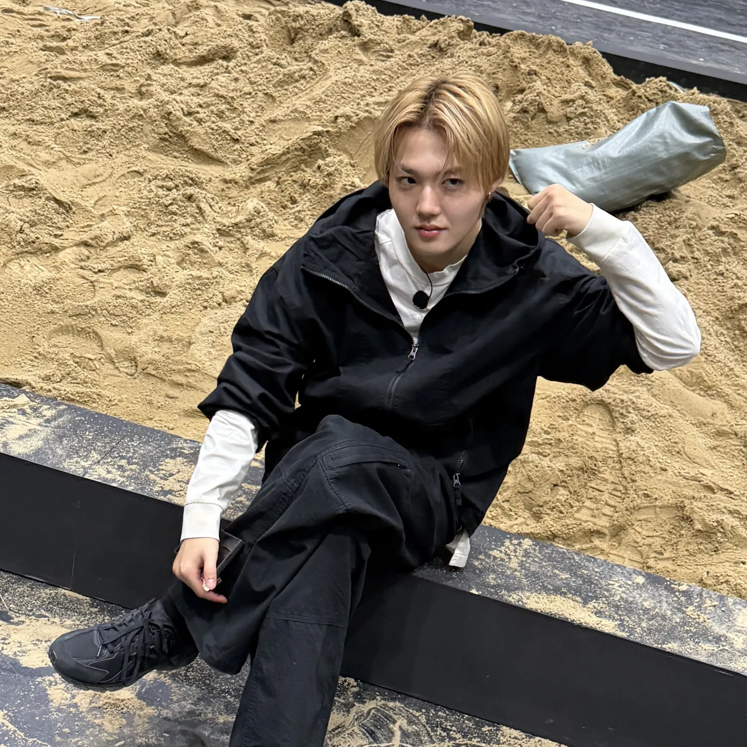 Recent activity shot of Doyoung (TREASURE)