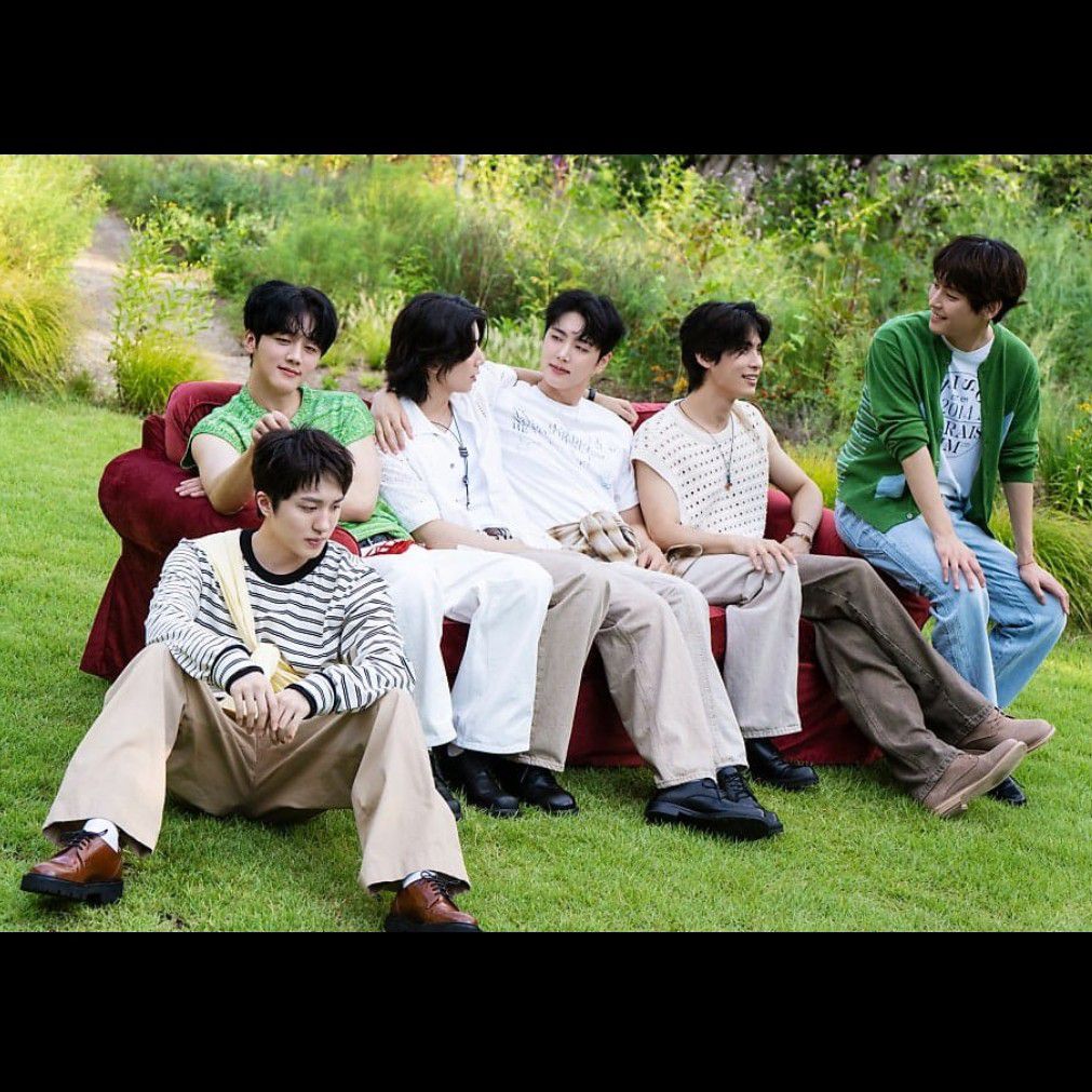 Potret di balik layar SF9