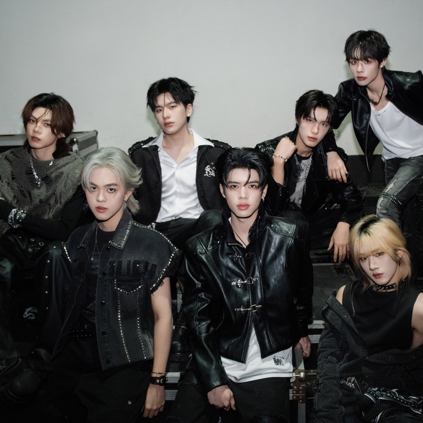 Behind-the-scenes cut of DORN (NexT1DE)