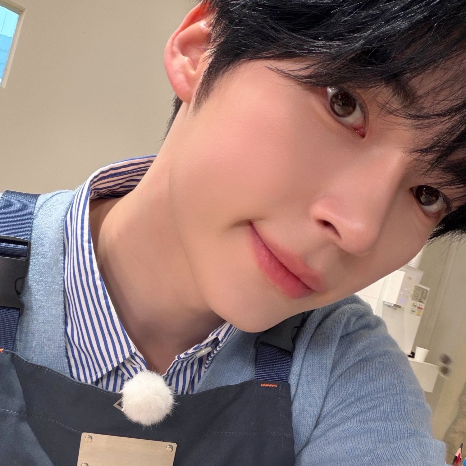 Behind-the-scenes cut of Sung Hanbin (ZEROBASEONE)