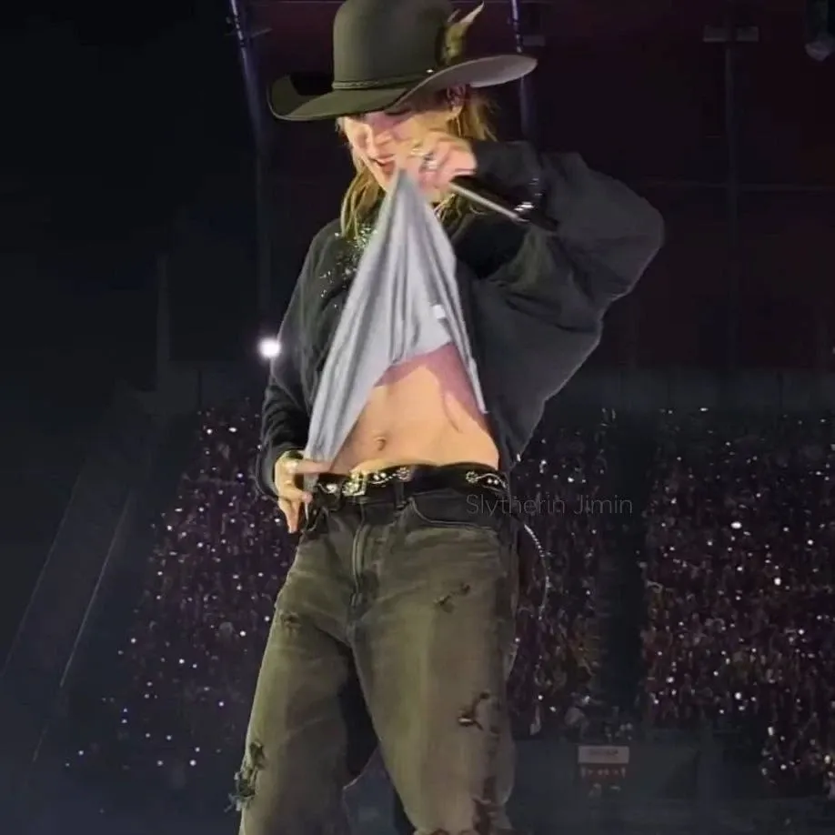 A moment captured by Jimin (BTS)'s fan