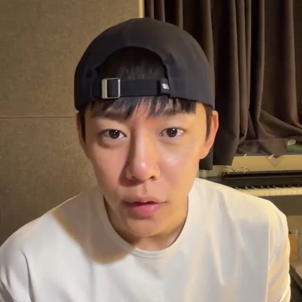 Daehyun (B.A.P)の舞台裏ショット
